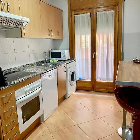 Alcaniz, Alicia Apartment